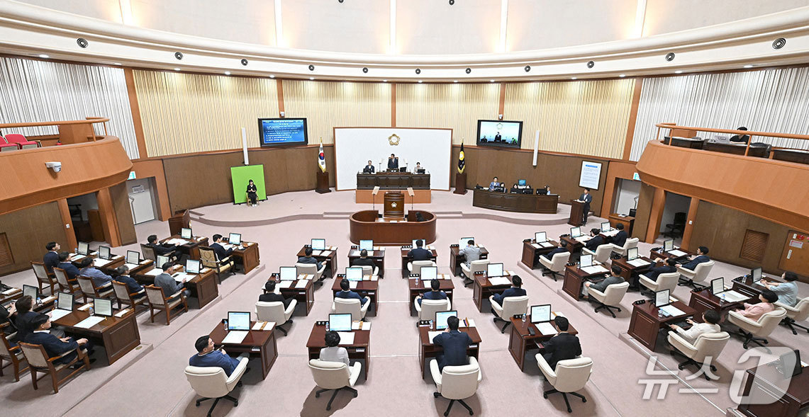 진주시의회 본회의장 회의 모습. 뉴스1 DB