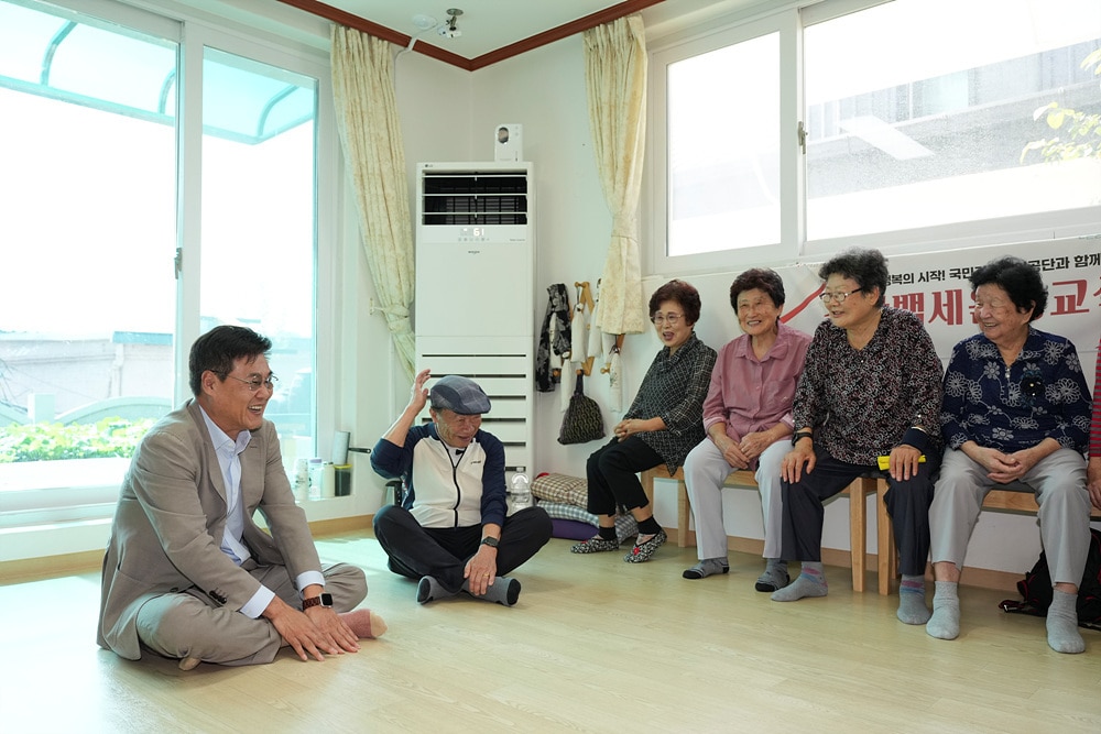 이화경로당 방문한 정문헌 종로구청장(종로구 제공)