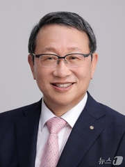 정진섭 오픈베이스 회장(경기고 총동창회 제공)