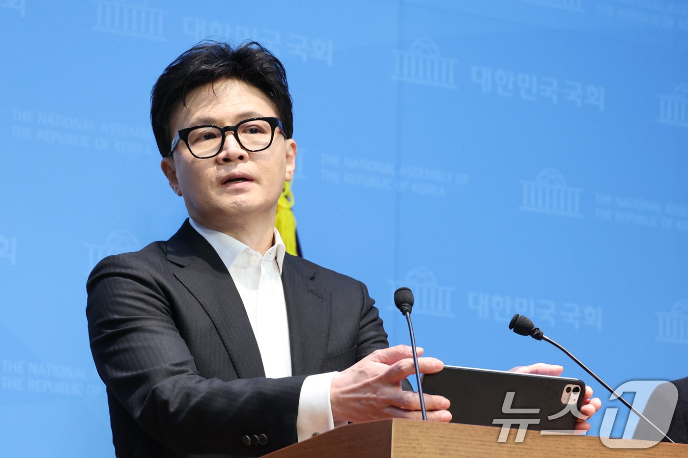 지난 14일 서울 여의도 국회 소통관에서 당 윤리위원회 제명 결정과 관련해 입장을 밝히고 있는 한동훈 전 국민의힘 대표. 2026.1.14/뉴스1 ⓒ News1 신웅수 기자