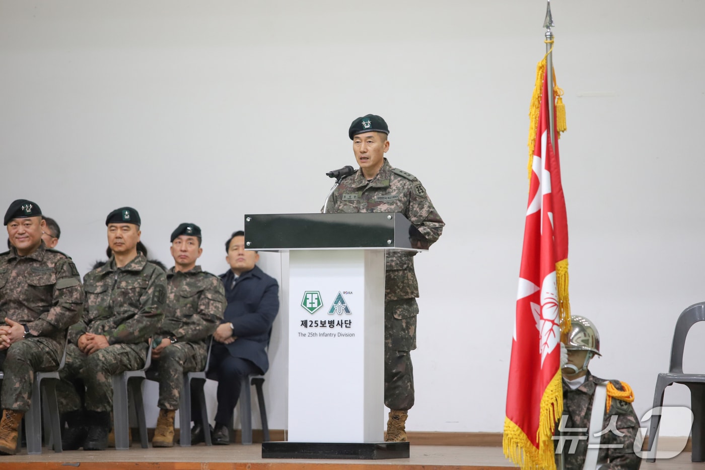 육군 제25보병사단 최석윤 사단장.