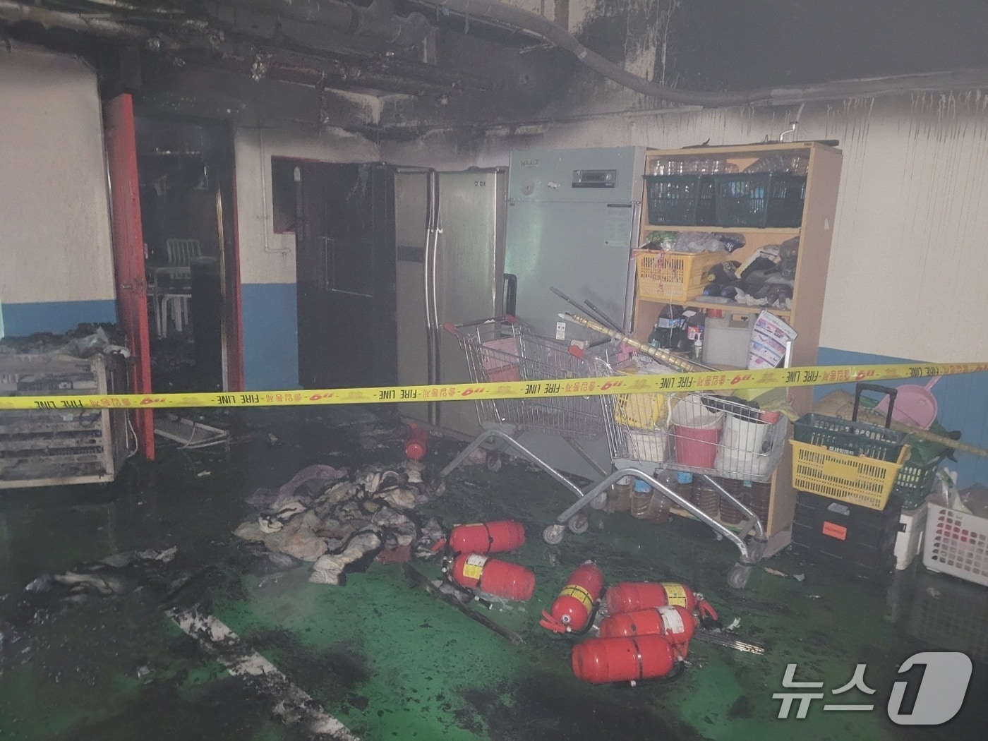 15일 울주군 서생면 진하리의 한 숙박업소에서 불이 났다.(울산소방 제공. 재판매 및 DB금지)/뉴스1