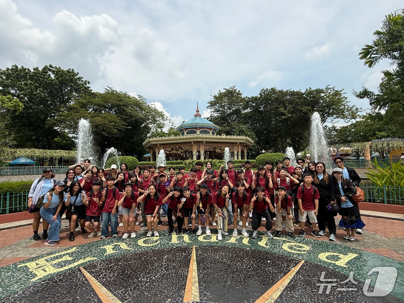 지난해 여름방학 해외어학연수 기념사진(금산군 제공.재판매 및 DB금지)/뉴스1