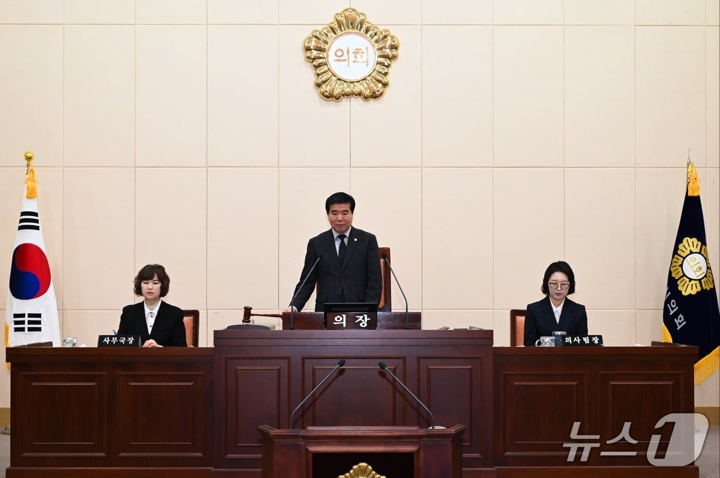 전북 남원시의회(의장 김영태)가 15일 민생안정지원금 지급과 관련한 추가경정예산안을 원한대로 통과시켰다.(남원시의회 제공. 재판매 및 DB금지)/뉴스1 