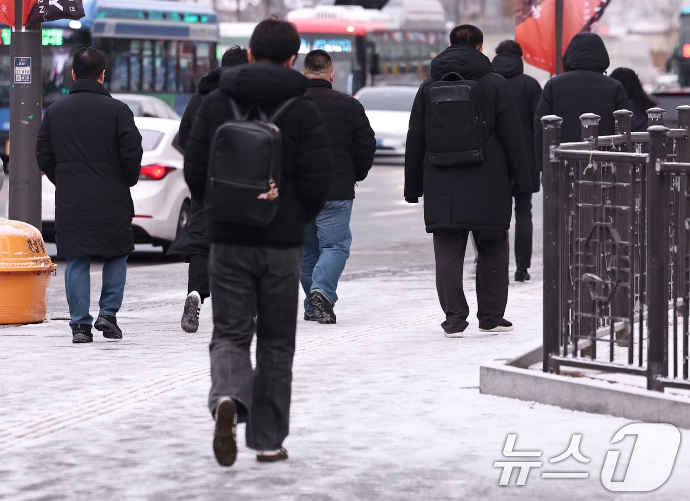 기사 이해를 돕기 위한 눈 내린 길 자료 사진으로 기사 내용과 직접 관련 없응. ⓒ News1