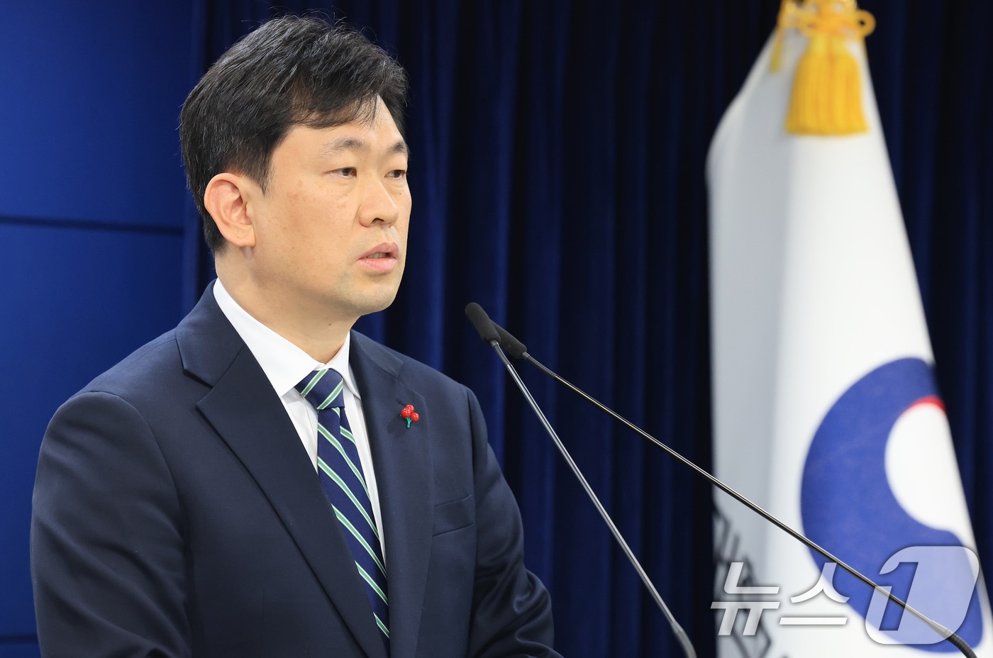 윤민호 통일부 대변인이 19일 서울 종로구 정부서울청사에서 정례 브리핑을 하고 있다. 2026.1.19/뉴스1 ⓒ News1 임세영 기자