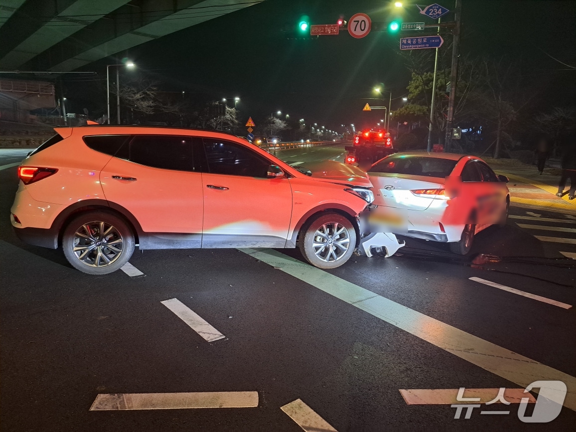 사고현장 모습 (경찰 제공. 재판매 및 DB금지)