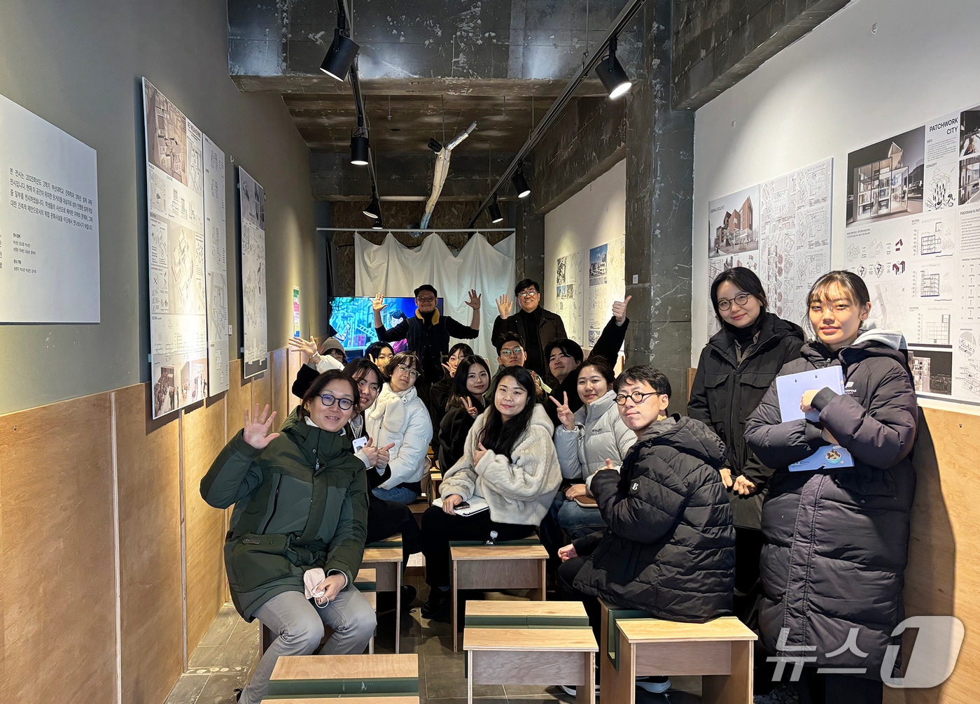 부산대 건축학과 학생들이 부산 금정구 금정로 일대 유휴 상가에서 대학가 상권활성화 프로젝트를 하고 있다. (부산대 제공. 재판매 및 DB 금지)