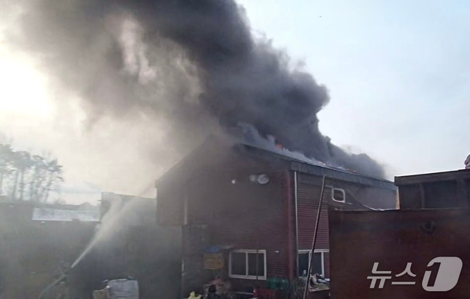 화재 현장. (경기도소방재난본부 제공. 재판매 및 DB 금지) 2026.1.19/뉴스1