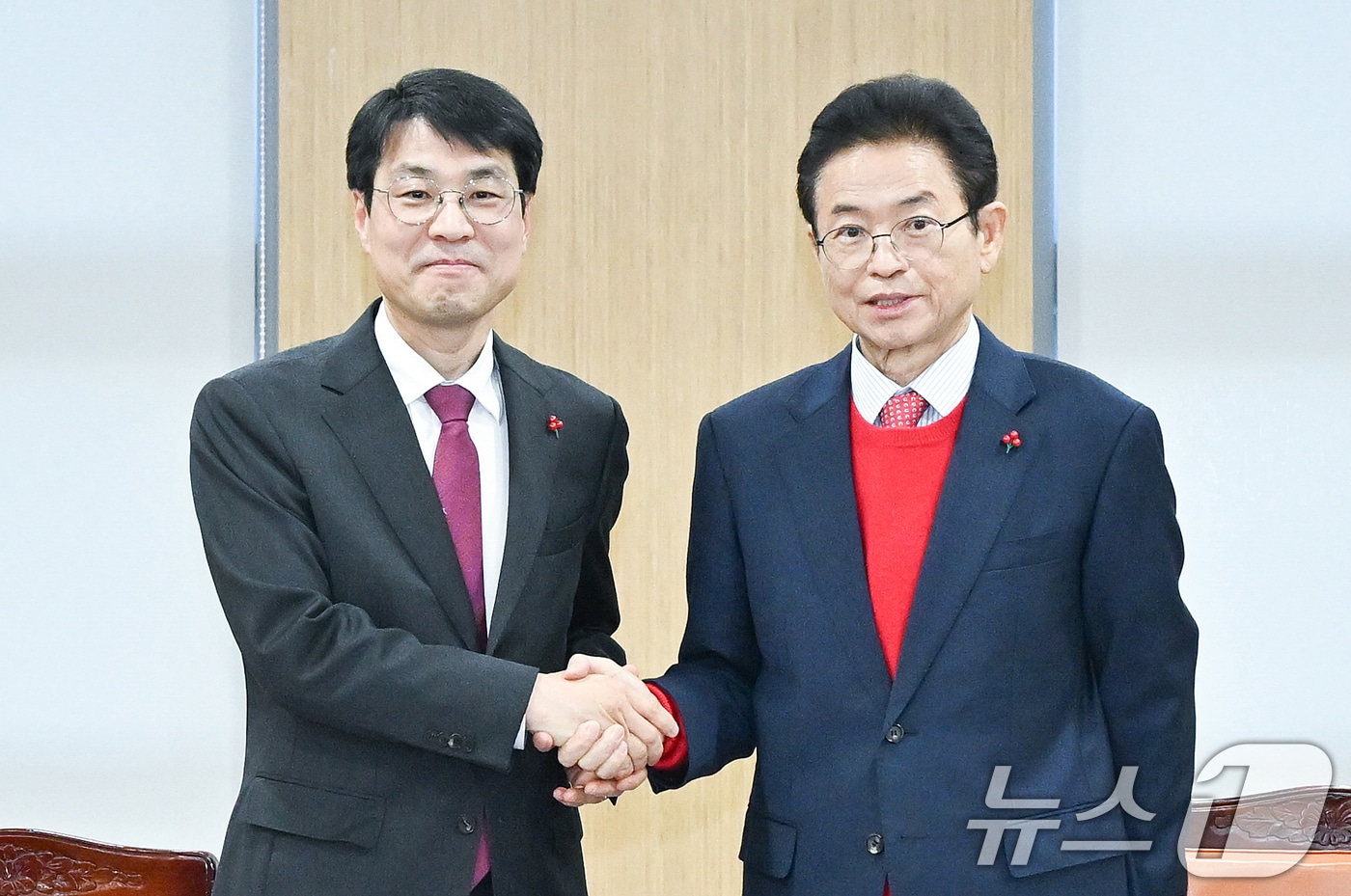 이철우 경북지사(오른쪽)와 김정기 대구시장 권한대행. (사진은 기사 내용과 무관함) (대구시 제공. 재판매 및 DB 금지) 2026.1.20/뉴스1 ⓒ News1 공정식 기자