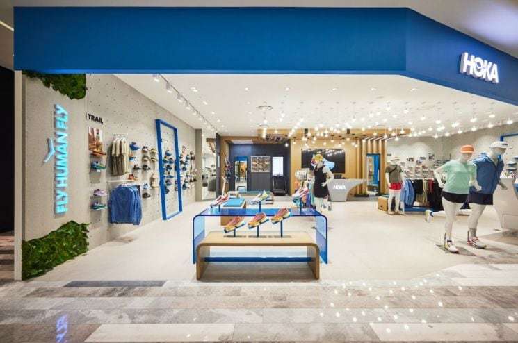 판 커진 '호카' 판권 경쟁...SI·LF·이랜드 이어 무신사도 참전 - 뉴스 썸네일 이미지