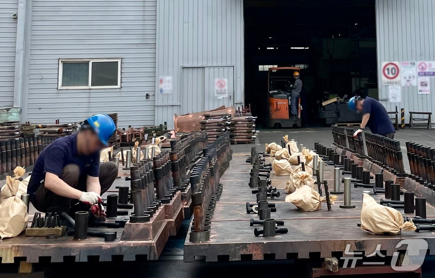 주 4.5일 中企엔 '그림의 떡'...절반 "근로 단축 계획 없다" - 뉴스 썸네일 이미지