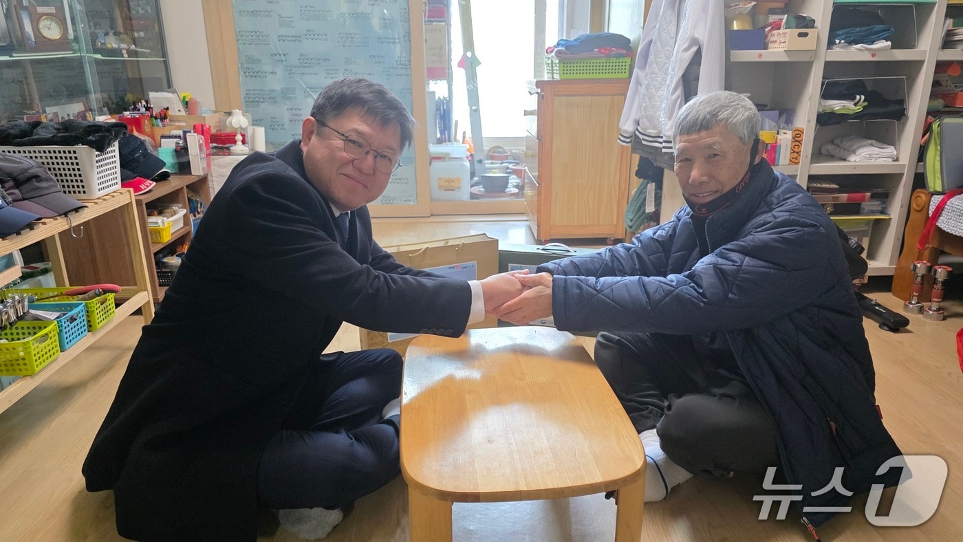 강원서부보훈지청, 취약계층 국가유공자 자택 찾아 현장점검 및 위문 진행.(강원서부보훈지청 제공, 재판매 및 DB금지)