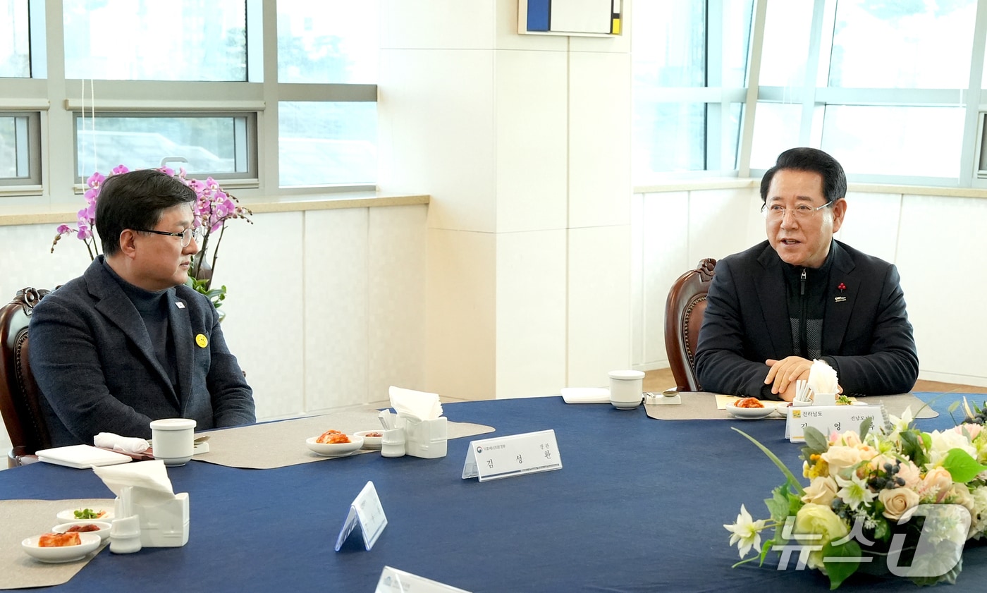 전남도-기후부 오찬간담회.(전남도 제공. 재판매 및 DB금지) 2026.1.22/뉴스1