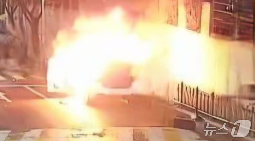 승용차 화재.(경기도소방재난본부 제공. 재판매 및 DB금지)