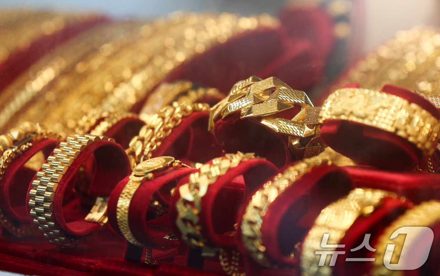 서울 종로구 한 금은방에 금 제품이 진열되어 있다. 2026.1.23/뉴스1 ⓒ News1 최지환 기자