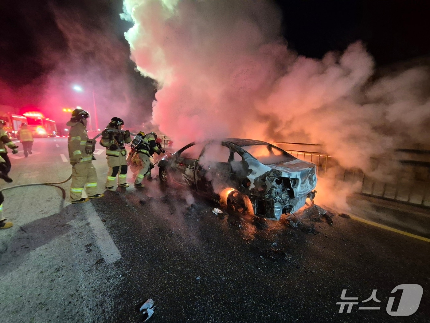  금산군 금산읍 차량 화재 현장. (금산소방서 제공, 재판매 및 DB금지) / 뉴스1