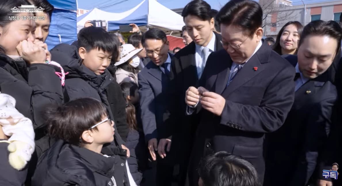 李 대통령도 반한 '두쫀쿠' 열풍...'두바이 음료'도 나왔다 - 뉴스 썸네일 이미지