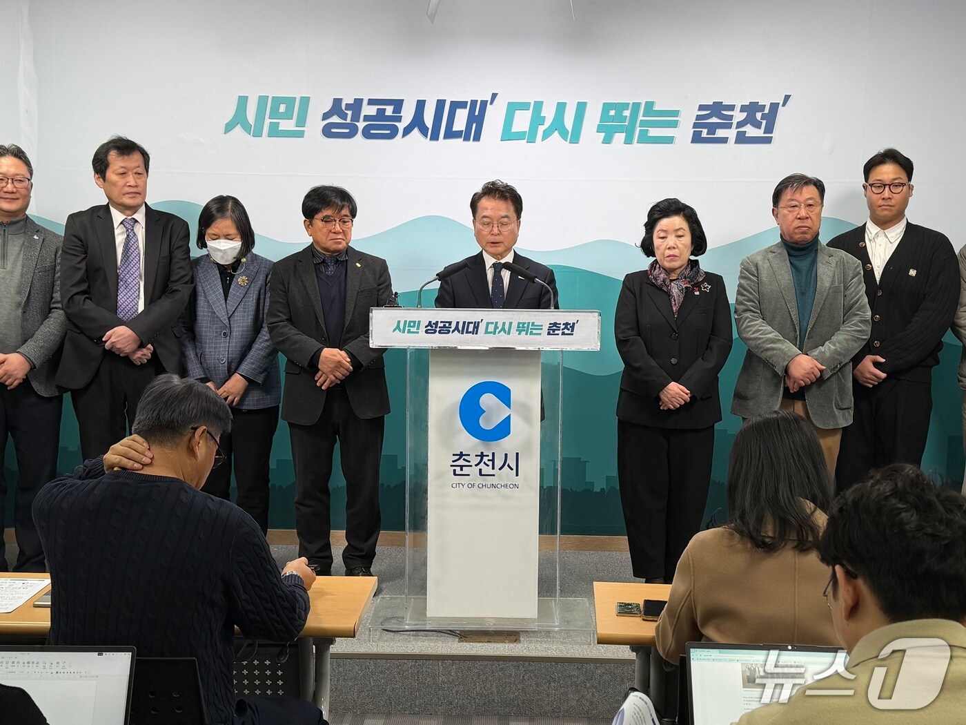 https://i3n.news1.kr/system/photos/2026/1/26/7715750/high.jpg