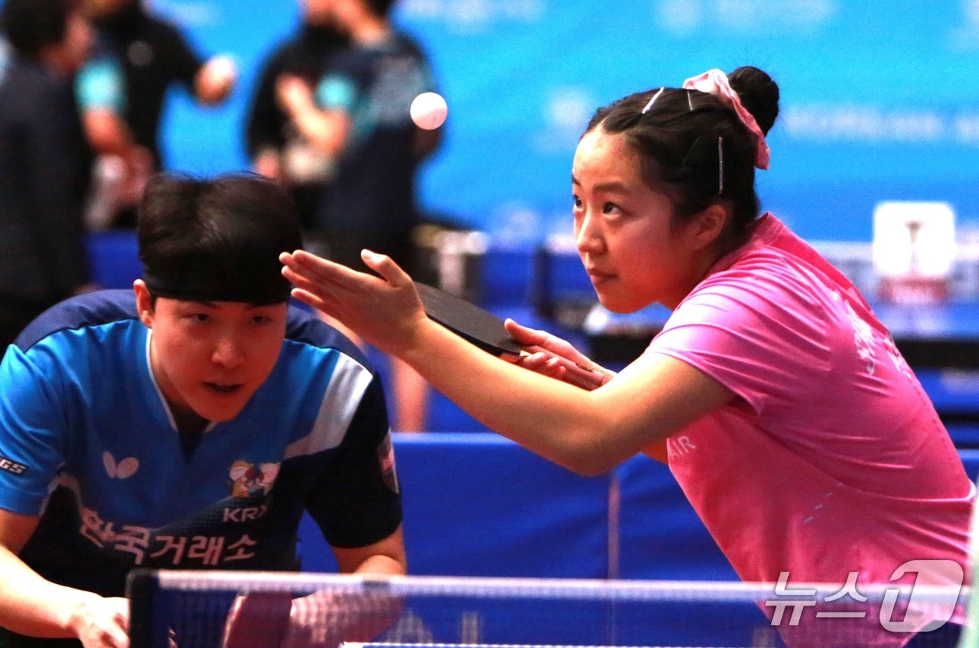 임종훈(한국거래소)-신유빈(대한항공) 듀오.2026.1.25 ⓒNews1 /뉴스1 손도언 기자