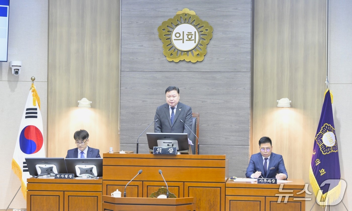 27일 손종석 전북 순창군의회 의장이 제301회 임시회 개회를 선언하고 있다.(순창군의회 제공. 재판매 및 DB금지)/뉴스1