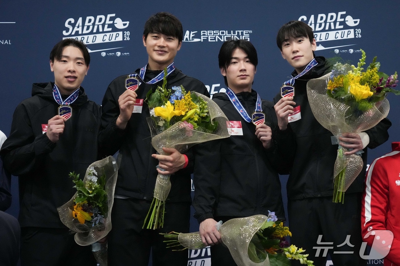 대전시청 펜싱팀 소속 오상욱, 박상원, 임재윤 선수 수상 모습.(대전시 제공. 재판매 및 DB금지)/뉴스1