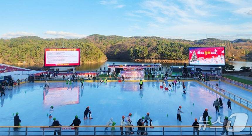 지난해 울산 문수 꿀잼빙상장 운영 모습. (울산시설공단 제공. 재판매 및 DB 금지) /뉴스1