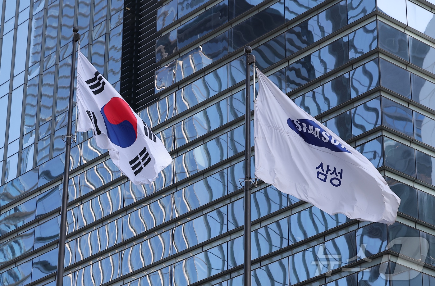 서울 서초구 삼성전자 서초 사옥. 2026.1.29 ⓒ 뉴스1 김성진 기자