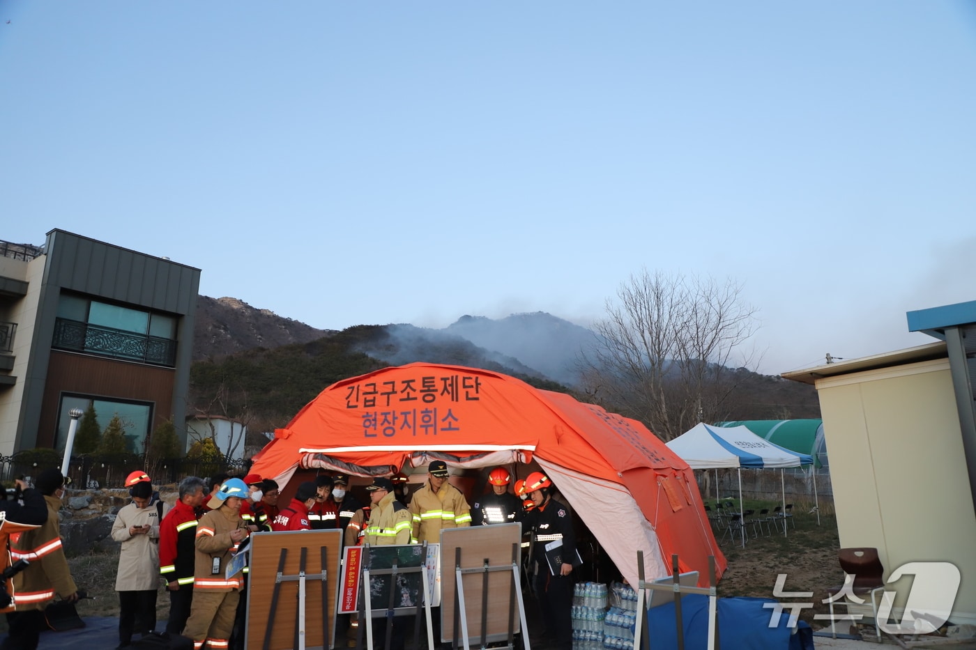 2023년 강화 마니산 산불 대응 현장(인천소방본부 제공/뉴스1)