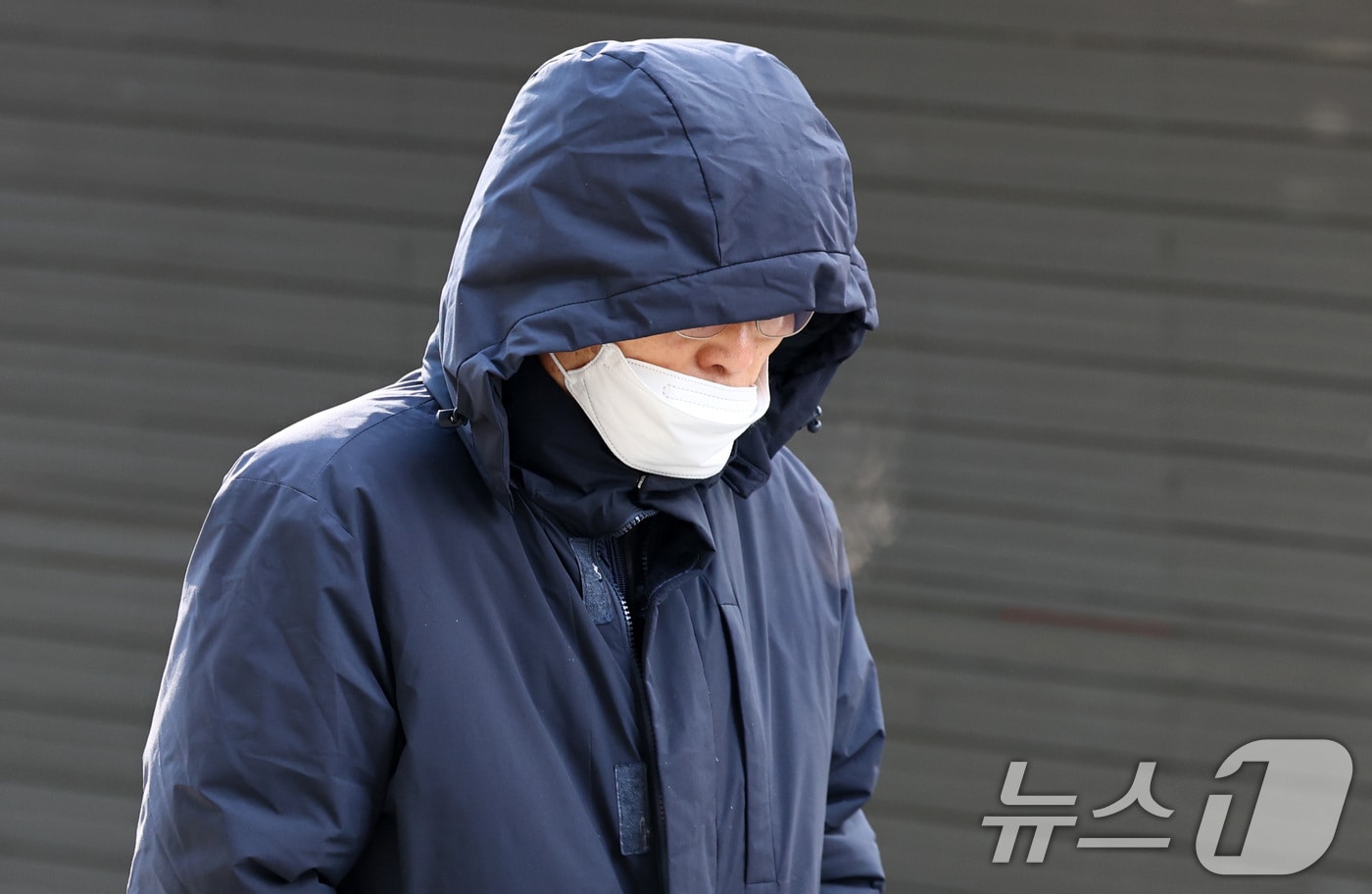 한파가 이어지는 30일 거리에서 시민들이 발걸음을 옮기고 있다. 2026.1.30/뉴스1 ⓒ News1 최지환 기자