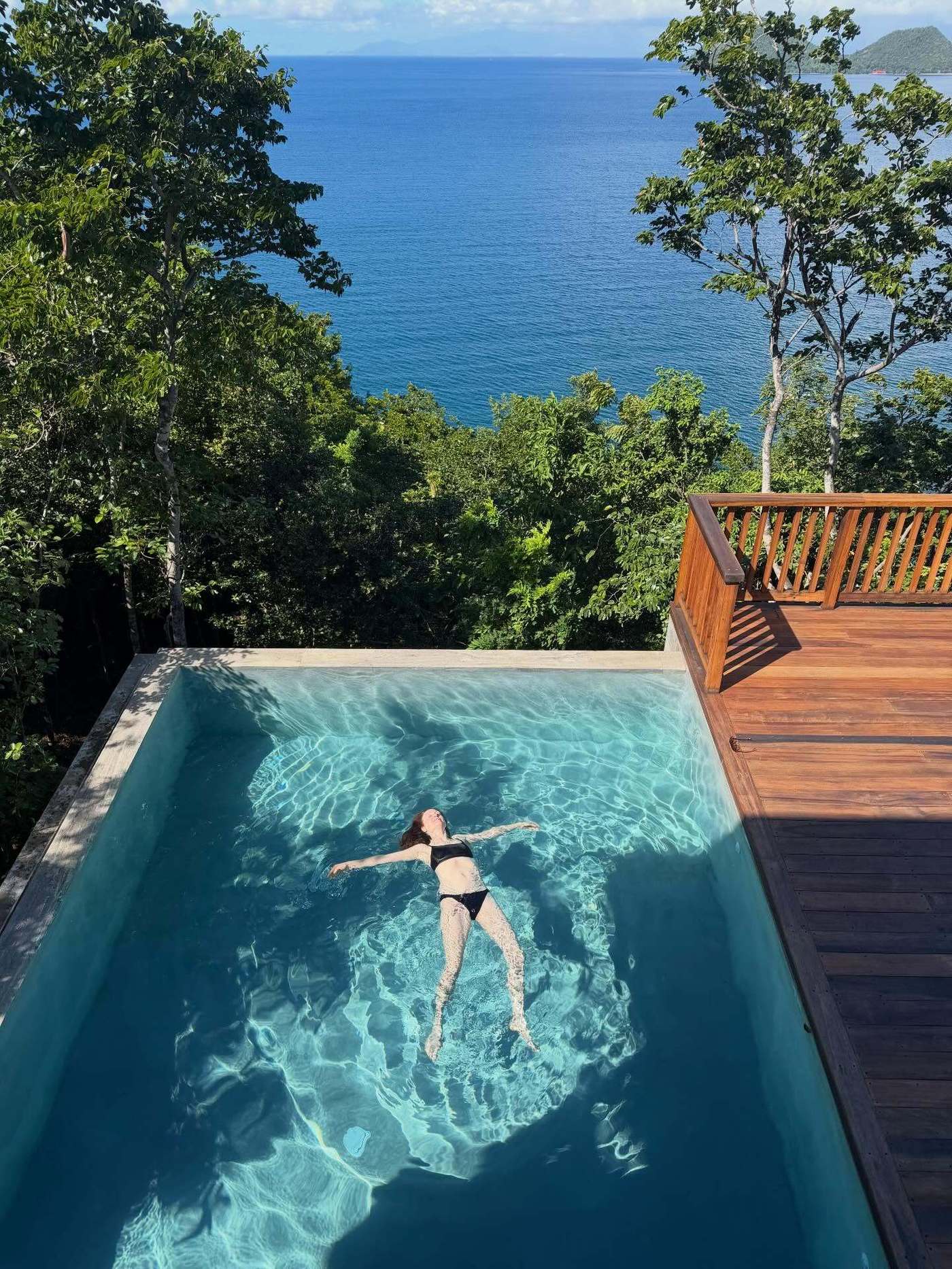 65세 줄리앤 무어, 과감 비키니 자태…나이 잊은 완벽 몸매 - 뉴스1