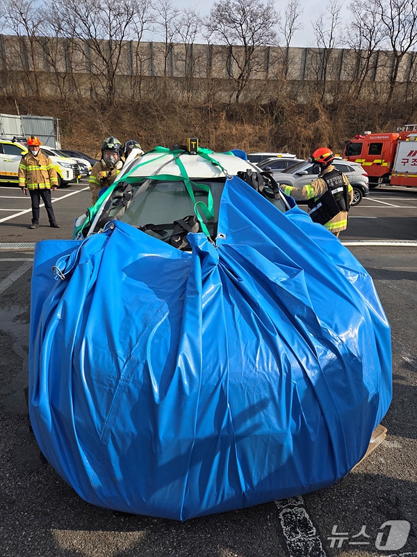 천안 동남구 구성동 차량 화재 현장. (천안동남소방서 제공, 재판매 및 DB금지) / 뉴스1 