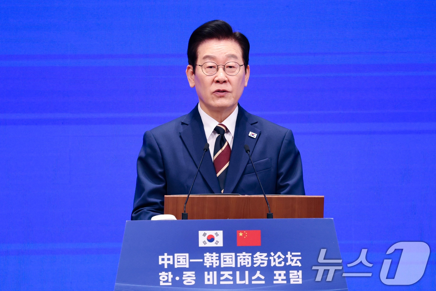 중국을 국빈방문 중인 이재명 대통령이 5일 베이징 조어대에서 열린 비즈니스 포럼에서 발언을 하고 있다. 2026.1.5/뉴스1 ⓒ News1 허경 기자