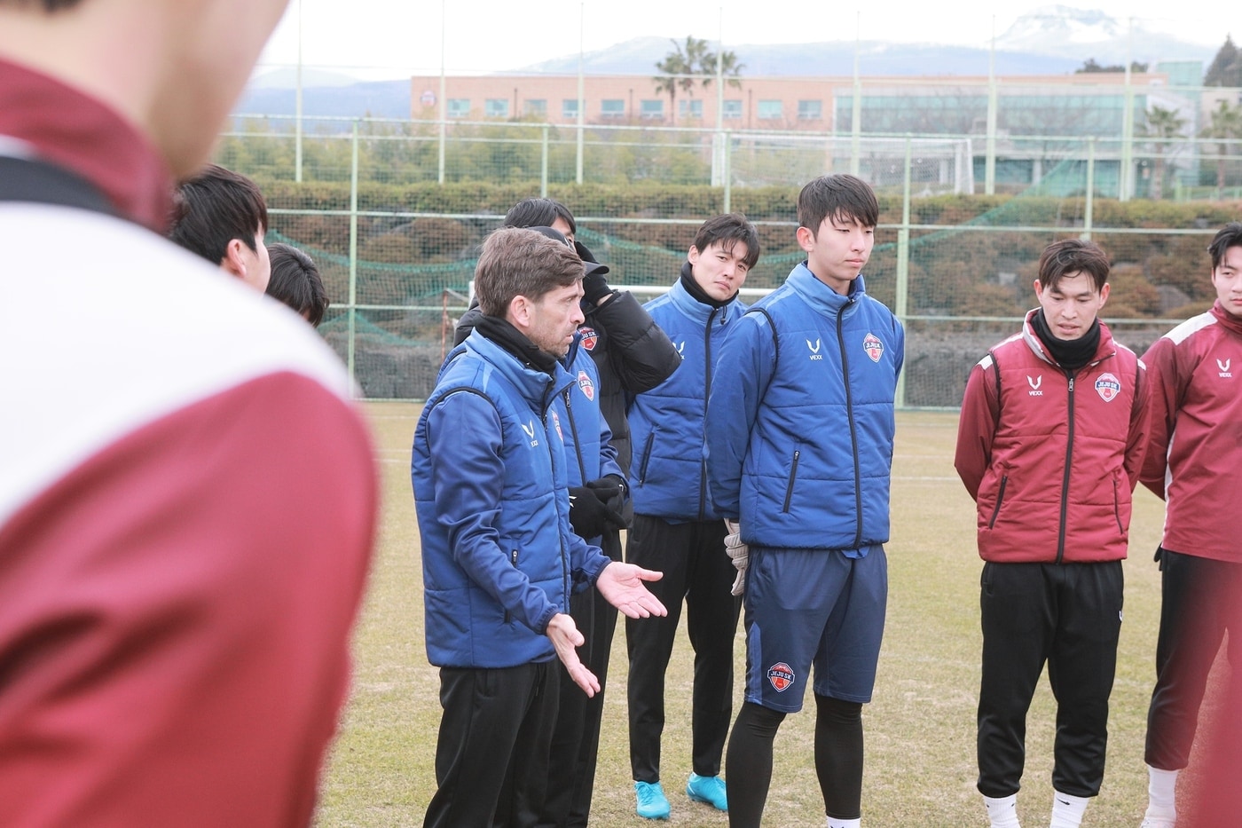 세르지우 코스타 감독이 지휘봉을 잡은 제주 SK가 새 시즌 준비에 돌입했다. (제주 SK 제공)