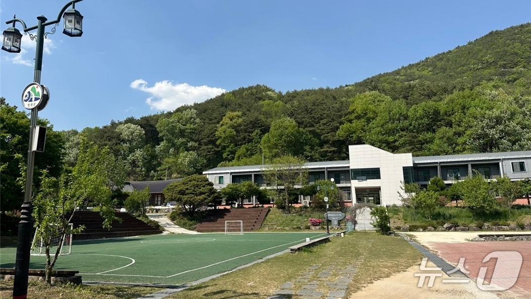 함양군 서하초 봉전분교 다볕자연연수원 전경(신성범 의원실 제공. 재판매 및 DB금지).