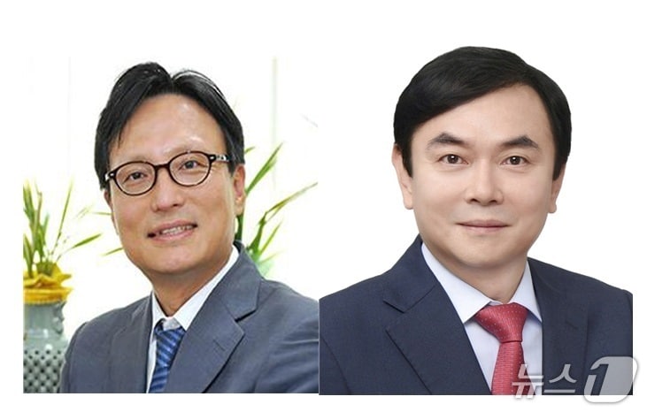 2026년 자랑스런 국민인의 상에 선정된 이석환 한국정책학회장(왼쪽)과 이현재 동아무역 회장(국민대 제공)