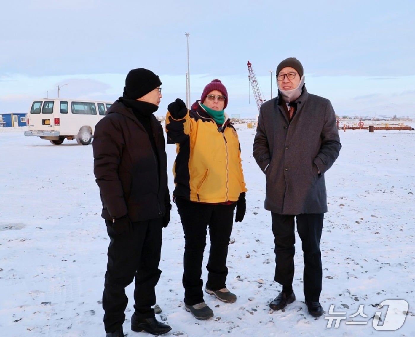 박형준 부산시장이 미국 알래스카주 놈 시를 찾아 북극 심해 항만 건설 프로젝트 현장을 시찰하는 모습 (부산시 제공. 재판매 및 DB금지)