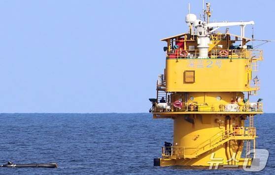 쓰레기 찾는 위성, 움직이는 항만...바다 안전·환경 관리법 바뀐다 - 뉴스 썸네일 이미지