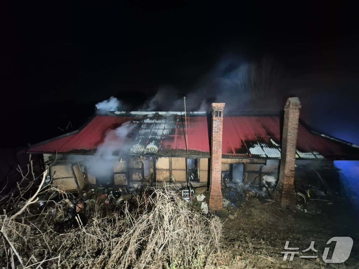  당진 고대면 장항리 주택 화재 현장. (당진소방서 제공, 재판매 및 DB금지) / 뉴스1