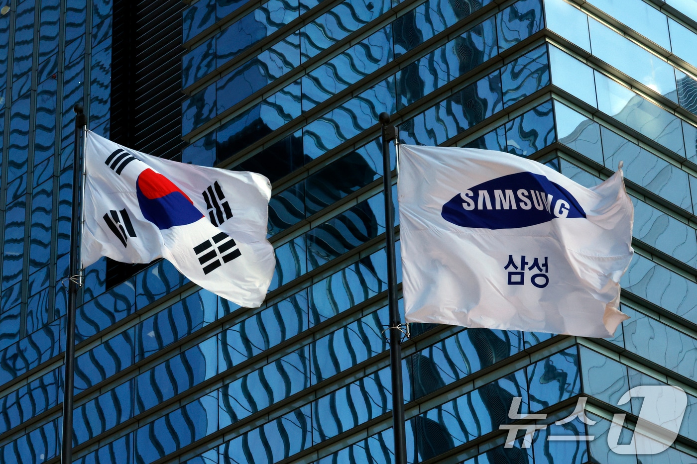 삼성전자, 7일 1Q 잠정 실적…영업익 40조 육박 전망 일부선 '50조'