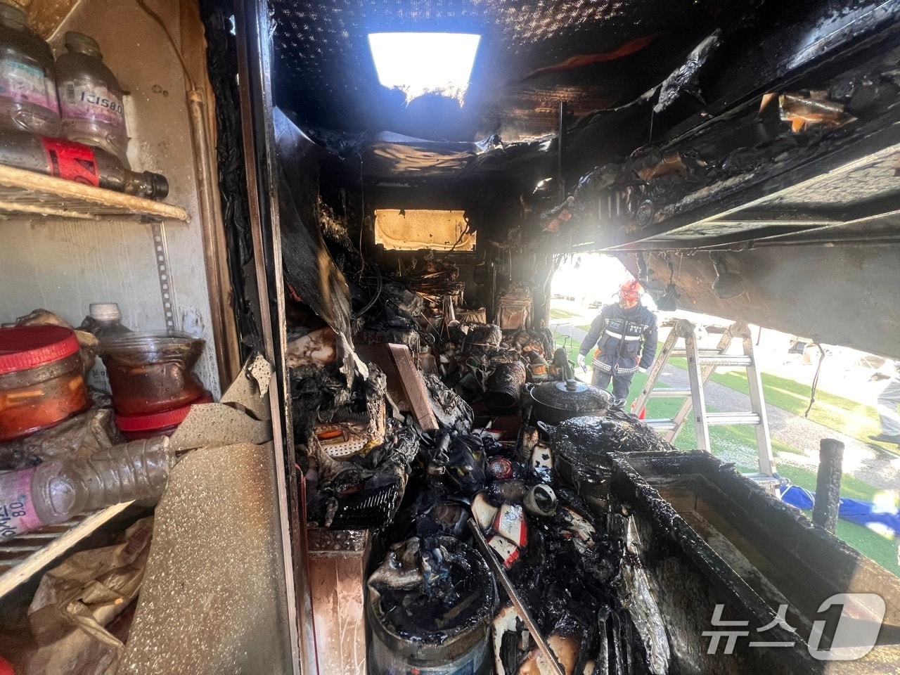 화재 현장. (경기도소방재난본부 제공. 재판매 및 DB 금지) 2026.1.9/뉴스1