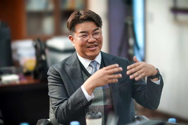 유현승 시지바이오 대표가 서울대학교 공과대학이 선정한 '관악이 배출한 서울공대 혁신 동문 50인'에 선정됐다. (대웅 제공)