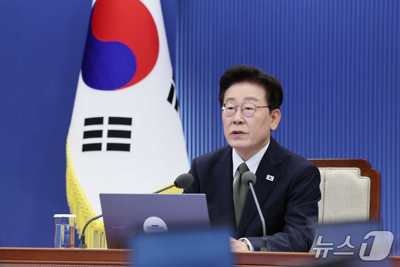 이재명 대통령이 1일 청와대에서 열린 수석 보좌관 회의에서 발언을 하고 있다. 2026.10.1 ⓒ 뉴스1 이재명 기자