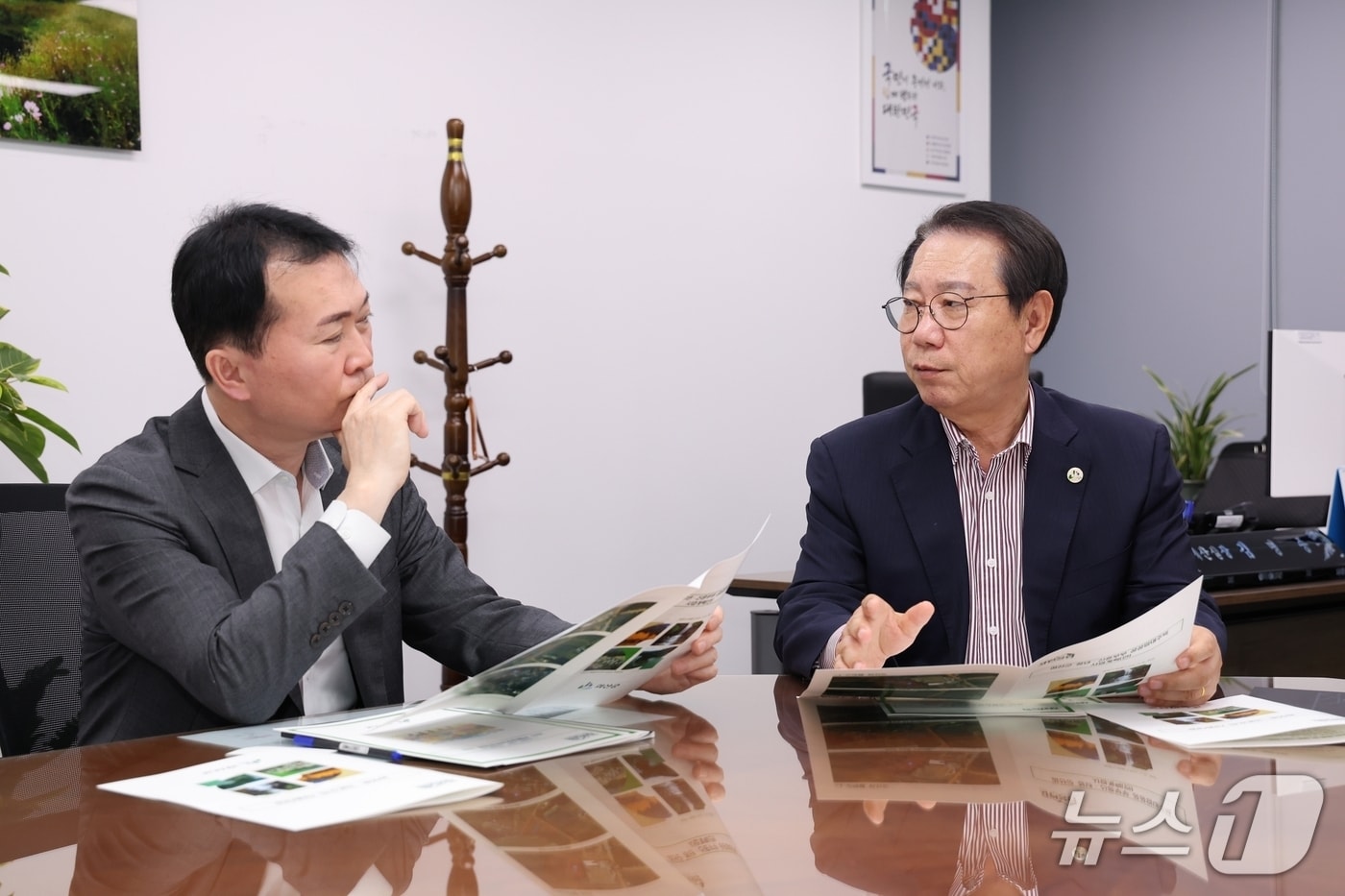 송인헌 괴산군수, 기획예산처 찾아 국비 지원 요청 - 뉴스 썸네일 이미지