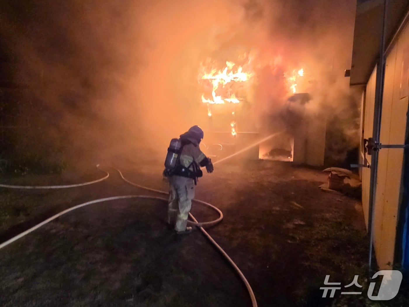 제주 키위 창고서 화재…5900만원 피해