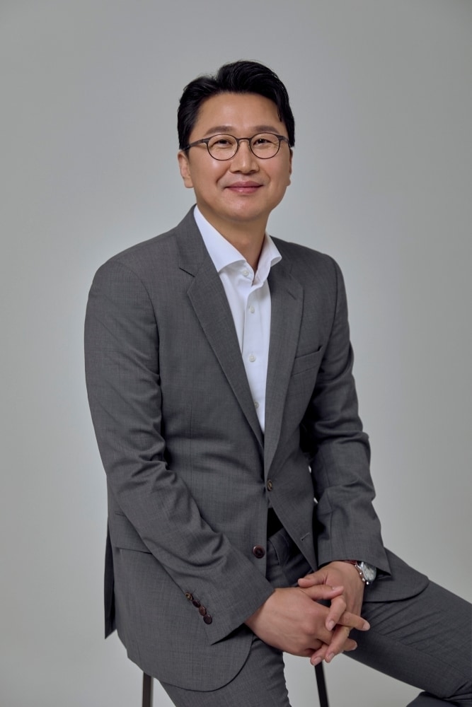 세라젬, 이경수 대표에 지분 승계…미래 경영 맡긴다