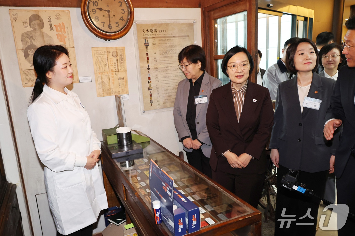 정부, 제약·바이오 유망기업 200곳 육성 및 중소제조업체 AI 도입 지원 계획 발표