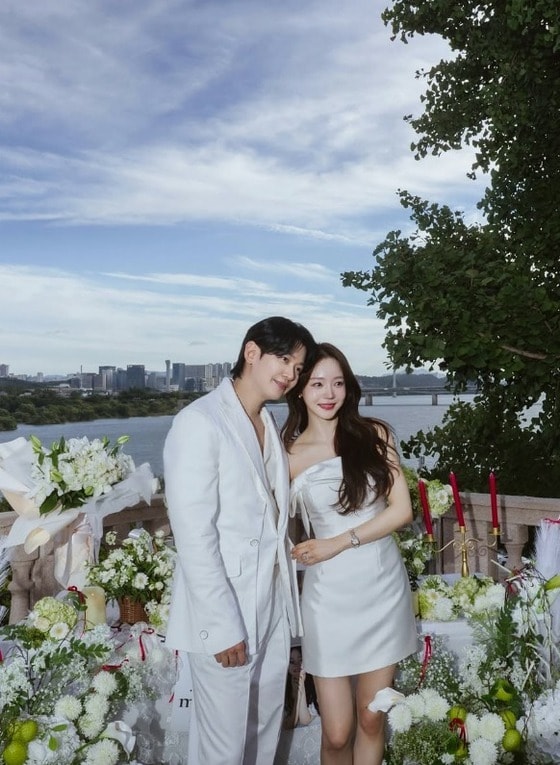 강균성, 14세 연하 배우 유하진과 결혼