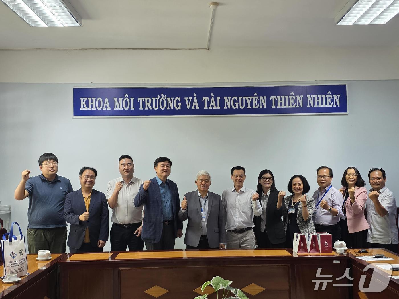 껀터대학교(Can Tho University)와 협약 모습.(한남대 제공.재판매 및 DB금지)/뉴스1