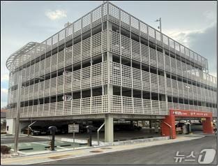 속초의료원 주차타워.(의료원 제공, 재판매 및 DB 금지) 2026.2.11/뉴스1